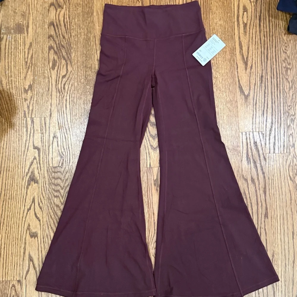 NEW with tags ATHLETA Elation Ultra Flare Pant M Medium Spiced Cabernet 791847 - Picture 6 of 8